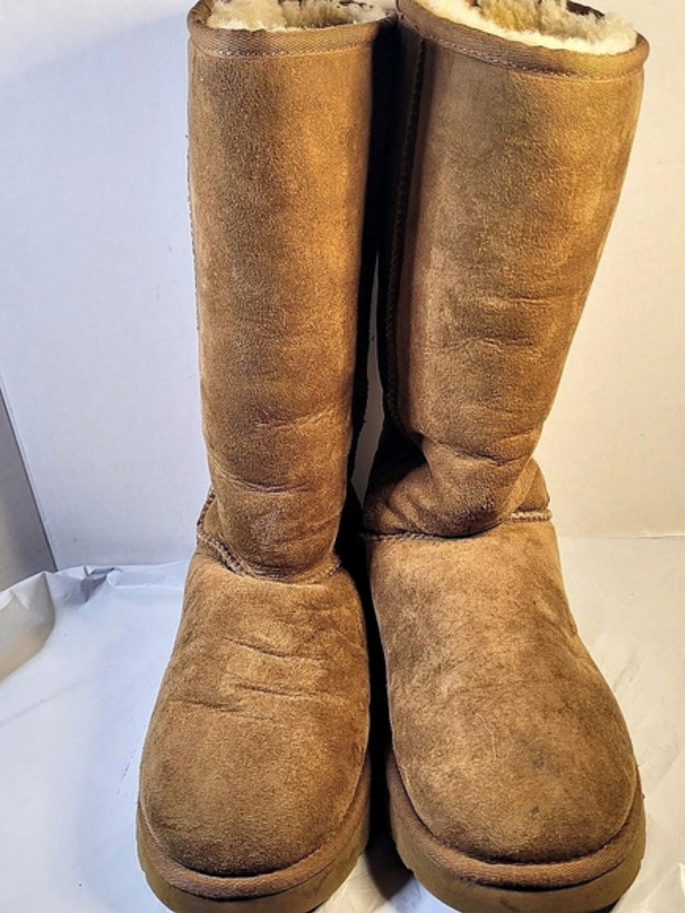UGG Classic Tall Boot Shearling Boots in Brown Womens Size 9 (S2)